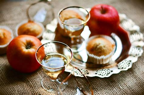 Apple Spiced Grappa - Recipe 🍎🥃 | Hardcore Italians