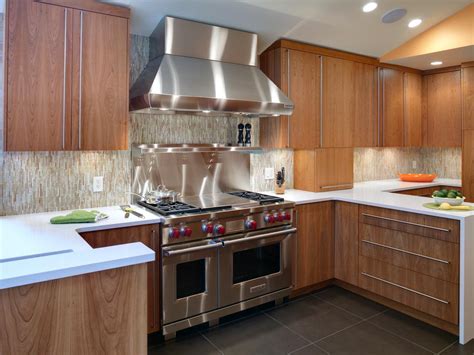 Choosing Kitchen Appliances | HGTV