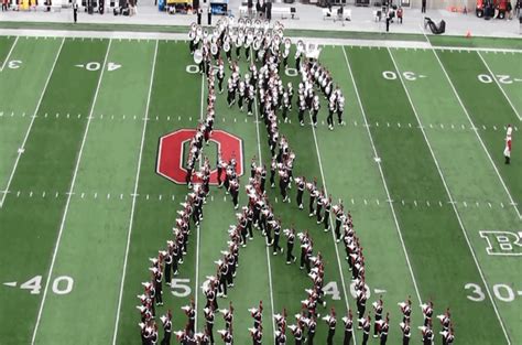 Ohio State Marching Band Moonwalks in Michael Jackson Tribute: Watch