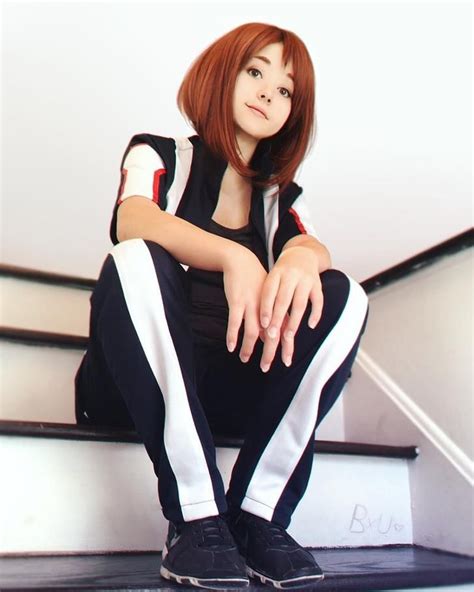 Uraraka Ochako by Keiid | Cosplay woman, Cosplay anime, Cute cosplay