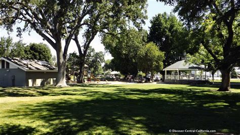 Templeton California - Wine country cow town with charm