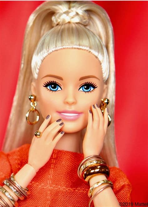 Pin on Barbie/Dolls VII Closeup, Jewelry, Shoes!