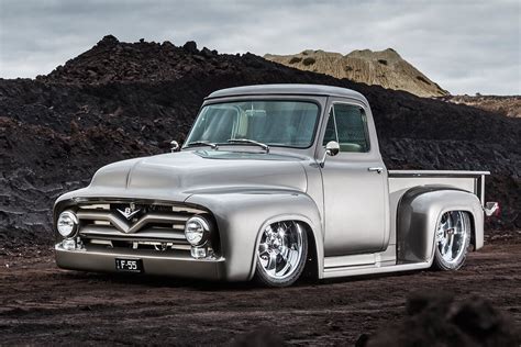 800hp big-block 1955 Ford F100 pickup