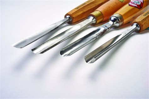 Great Gouges: the Essential Tool Kit - Woodcarving Illustrated