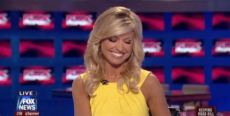 Ainsley Earhardt on Fox Report - Sexy Leg Cross