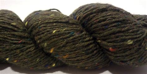 Tahki Donegal Tweed Wool Yarn 3.5 oz. (100 g) Color 0839 Dark Olive Green with Flecks