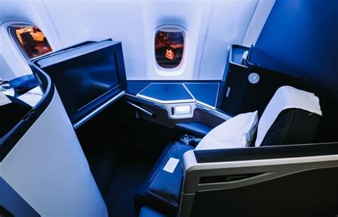 Review: British Airways Boeing 777 "Club Suite" Business Class... - God ...