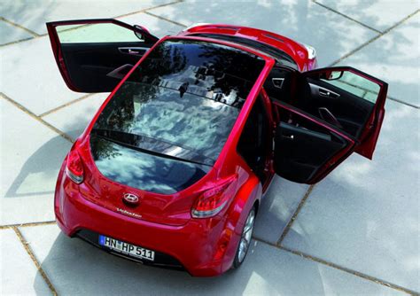 Hyundai Veloster panoramic roof | AutonetMagz :: Review Mobil dan Motor ...