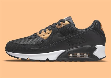 Brand'e Link: The Nike Air Max 90 Gets A Sleek Black And Gold Arrangement - Sneaker News