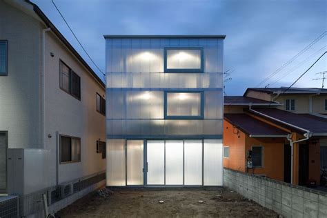 House with Translucent Walls and Minimalist Design