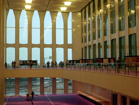 The Lobby of the World Trade Center (North Tower) on Opening Day. April ...