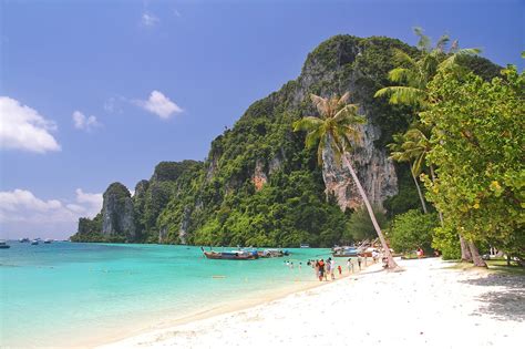 Tonsai West in Phi Phi - Everything You Need to Know About Tonsai West – Go Guides