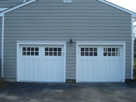 Model: BE-308S | Carriage style garage doors, Garage doors, Garage door styles