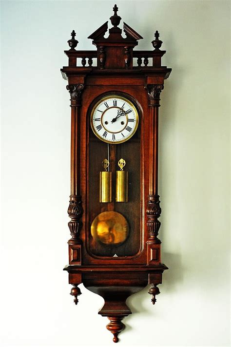 How To Adjust A Pendulum Clock - Home and Garden Digest