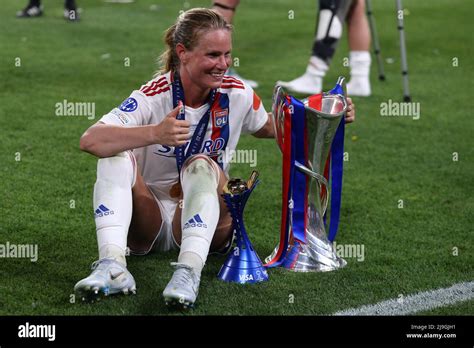 Amandine Henry of Olympique Lyon celebrates after winning the UEFA ...