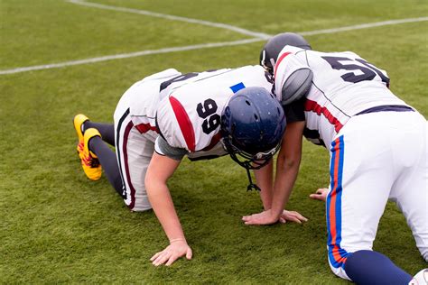 professional american football players training 12712909 Stock Photo at ...