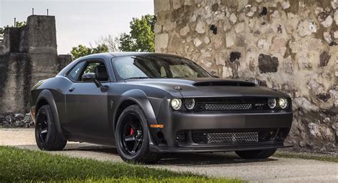 Este es el Challenger Demon de los 1,400 hp, creado por SpeedKore