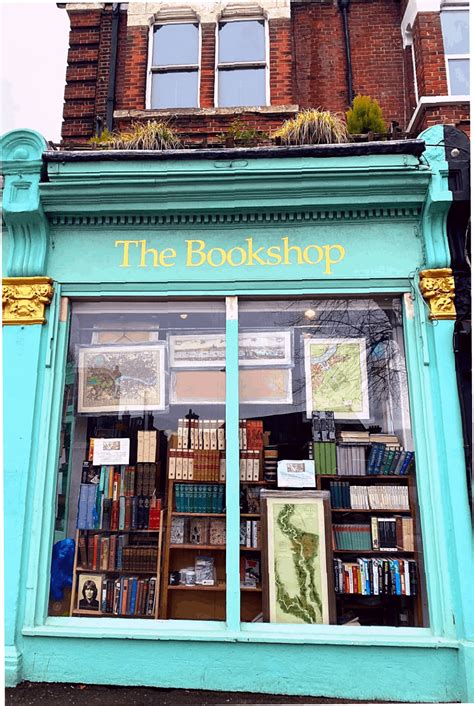 25 Best Second-Hand Bookshops in London: A Local Book Lover’s Guide (2024) - Candace Abroad