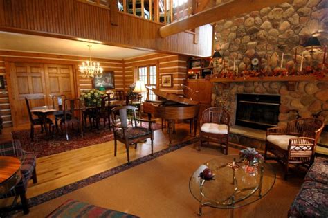 Door County Bed and Breakfast: Wooden Heart Inn, Sister Bay WI 54234