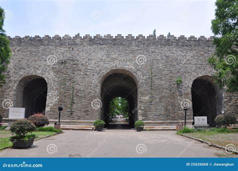 Ming Palace Ruins, Nanjing, China Stock Photo - Image: 25626068