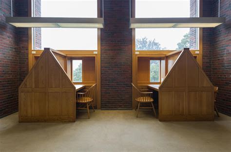 Louis Kahn's Phillips Exeter Academy Library | ArchEyes