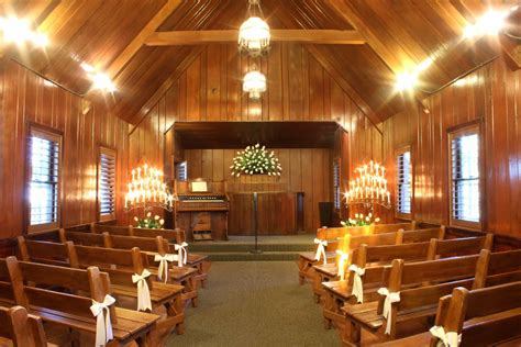 Las Vegas Wedding Venues - Little Church of the West