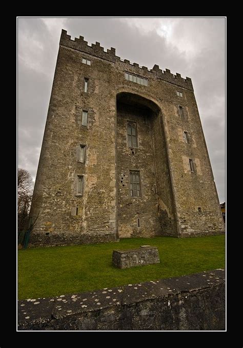 Bunratty Castle, Clare, South, Ireland | Irish vacation, Irish castles ...