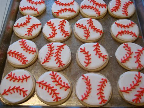 Designer Bakery: Vintage Baseball Party: Favors