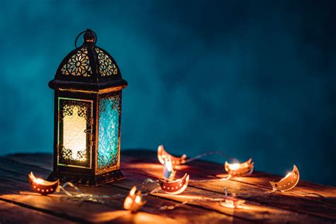 Ramadan Lantern Images – Browse 214,250 Stock Photos, Vectors, and ...