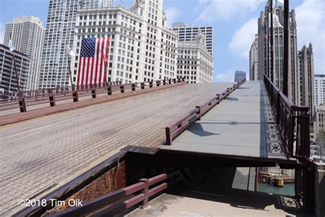 Michigan Avenue bridge in Chicago « chicagoareafire.com