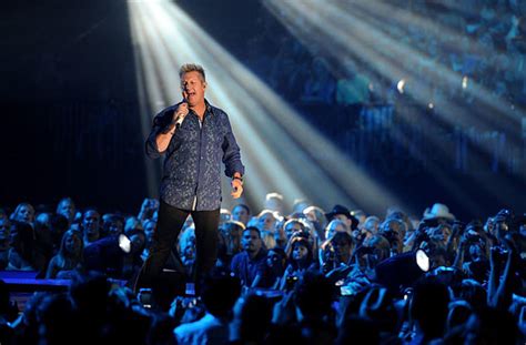 Gary LeVox Reveals Rascal Flatts Schedule Tour Around Hunting Season