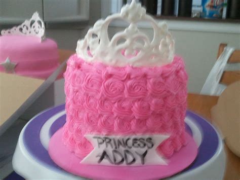 Princess Tiara Cake - CakeCentral.com