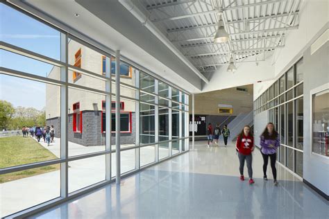 Asheville Middle School - Clark Nexsen - K-12 Architect