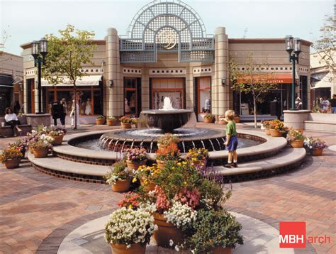 Broadway Plaza /// MBH Architects is a full service architecture firm headquartered in the San ...