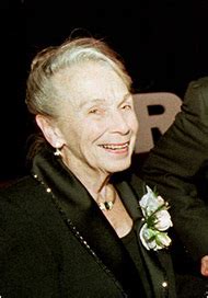 Helen Walton, Matriarch of Wal-Mart Family, Dies at 87 - The New York Times