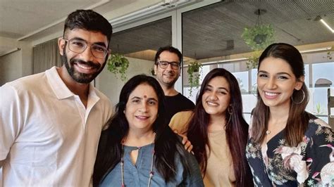 Jasprit Bumrah and wife Sanjana Ganesan spend time with family, pics go ...