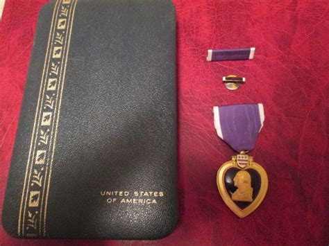 Vintage Vietnam War Era Purple Heart Medal With Case - Etsy