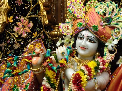 Janmashtami celebration at ISKCON, Kolkata - Discover Your SuperSoul