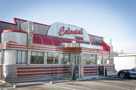 Built in the mid-1950s by Mountain View Diner Company, the Colonial in ...