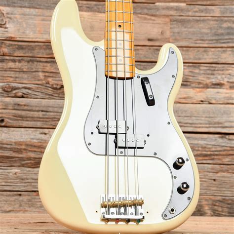 Squier Matt Freeman Signature Precision Bass Vintage White 2014 ...