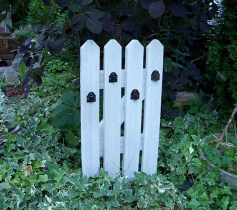 Cute for the garden.... | White picket fence garden, Picket fence ...