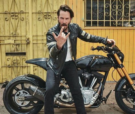 Pin de freebird em thingsilike | Homens de moto, Keanu reeves, Imagens ...