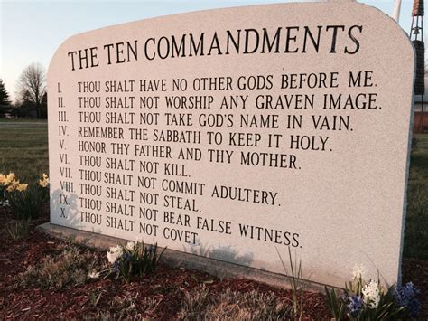 Ala. Senate approves Ten Commandments display bill