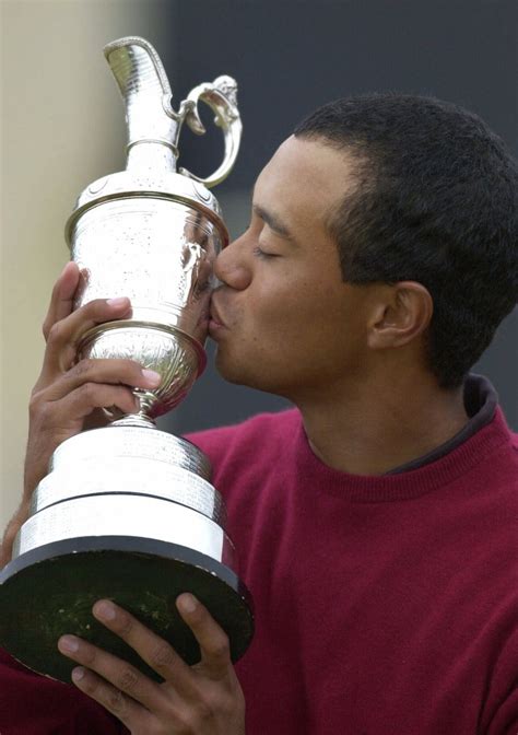 2000-tiger-woods-trophy | Golfweek