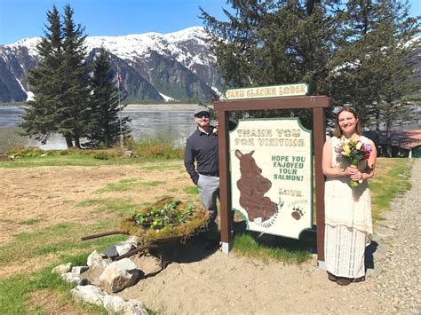 Taku Glacier Lodge - Alaska Weddings