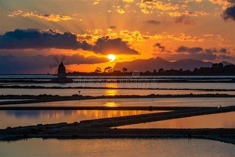 Marsala Salt Pans at Sunset, Sicily, Italy Stock Image - Image of pond, light: 157094723