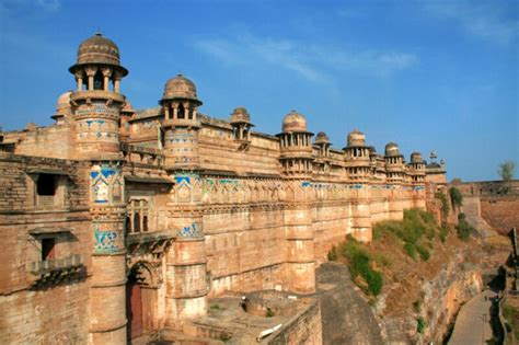 Avail Affordable Madhya Pradesh Tourism Package for Your Family – Zemsib