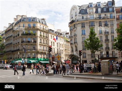 Boulevard Saint-Germain, Paris, France Photo Stock - Alamy