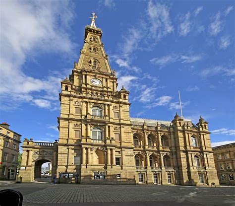 15 Best Things to Do in Halifax (Yorkshire, England) - The Crazy Tourist