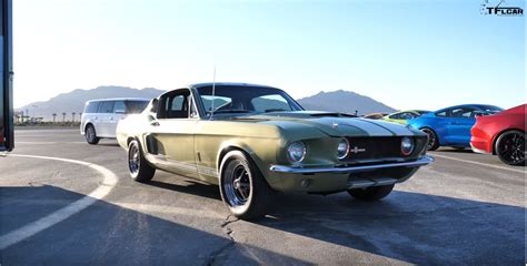 1967 Shelby GT500 vs 2020 Shelby GT500 Drag Race: Video